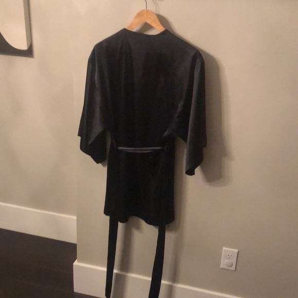 La Senza, Satin Kimono, size S-M - Picture 8 of 8